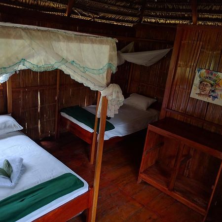 Green Forest Ecolodge Puerto Montufar Ngoại thất bức ảnh