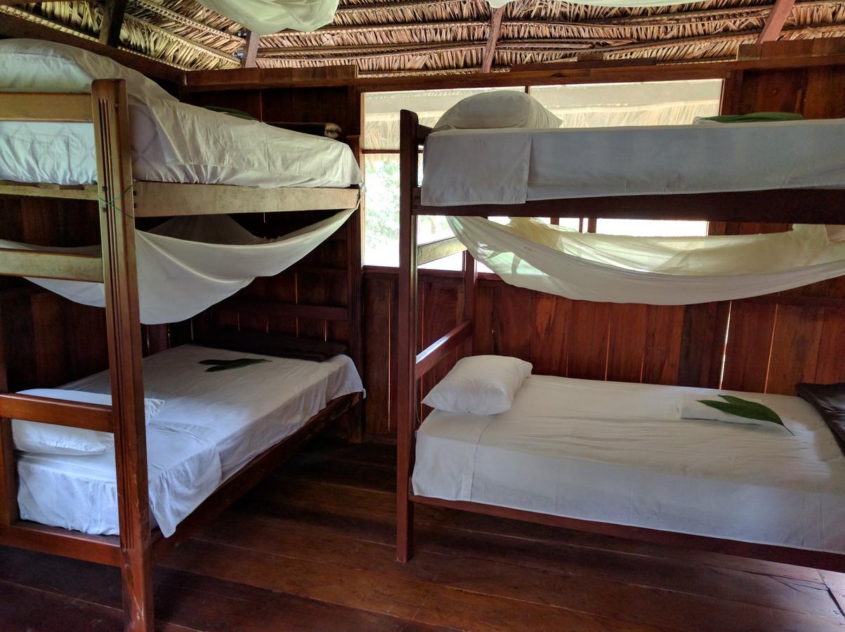 Green Forest Ecolodge Puerto Montufar Ngoại thất bức ảnh